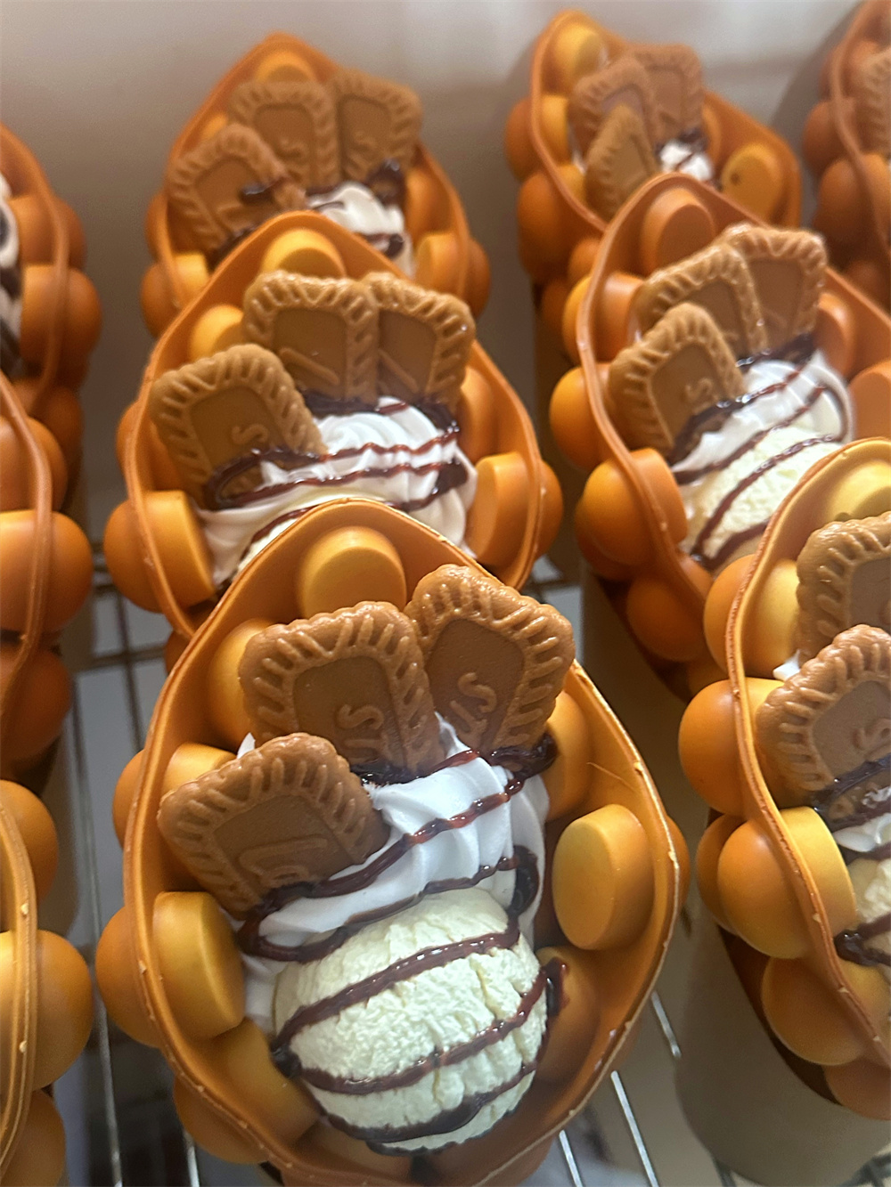 Crispy Bubble Waffle Dessert M - Food Snacks To Eat review and price